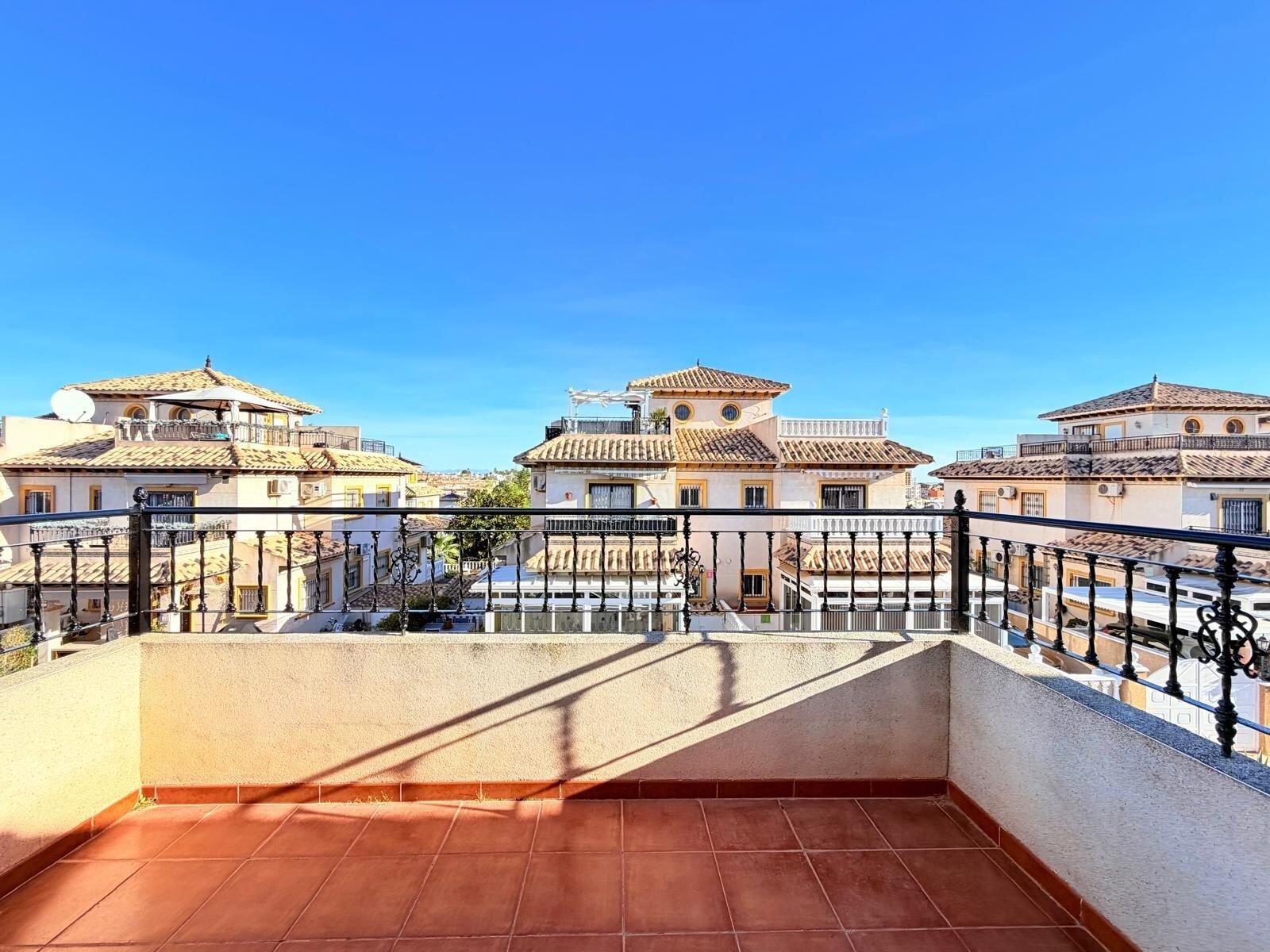 2-Bedroom House in Las Filipinas, Orihuela Costa - Image 34