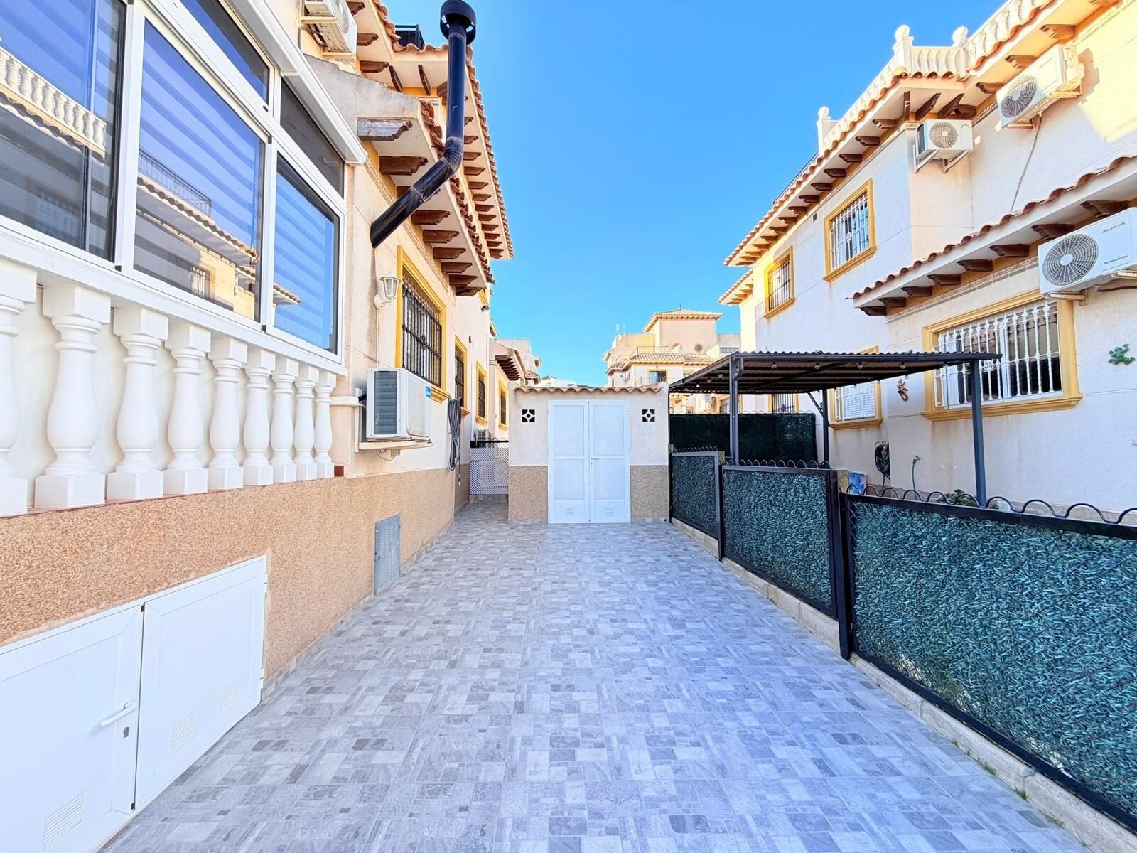 2-Bedroom House in Las Filipinas, Orihuela Costa - Image 6