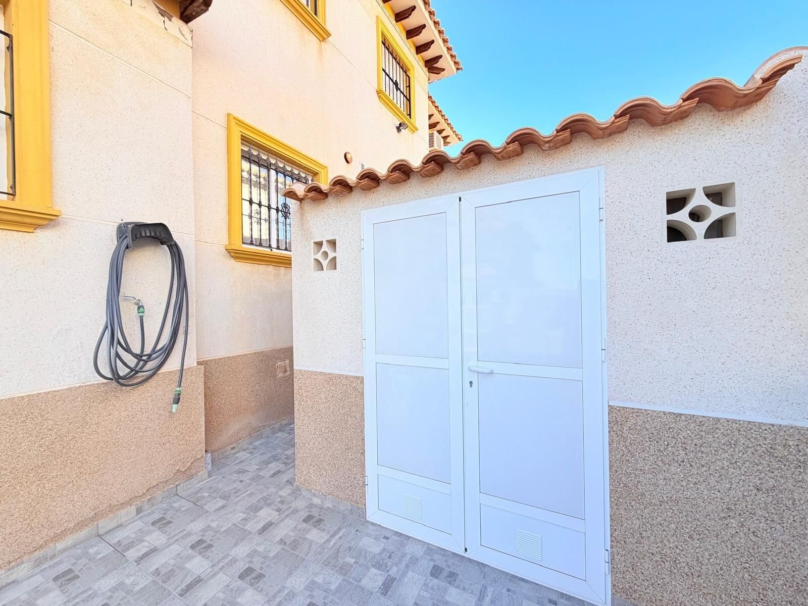 2-Bedroom House in Las Filipinas, Orihuela Costa - Image 7