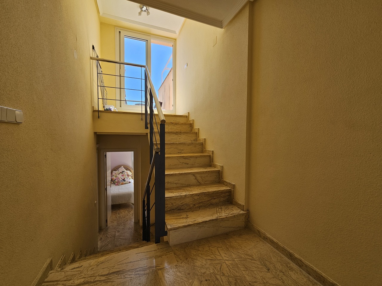 3-Bedroom Villa in Cabo Roig - Image 22