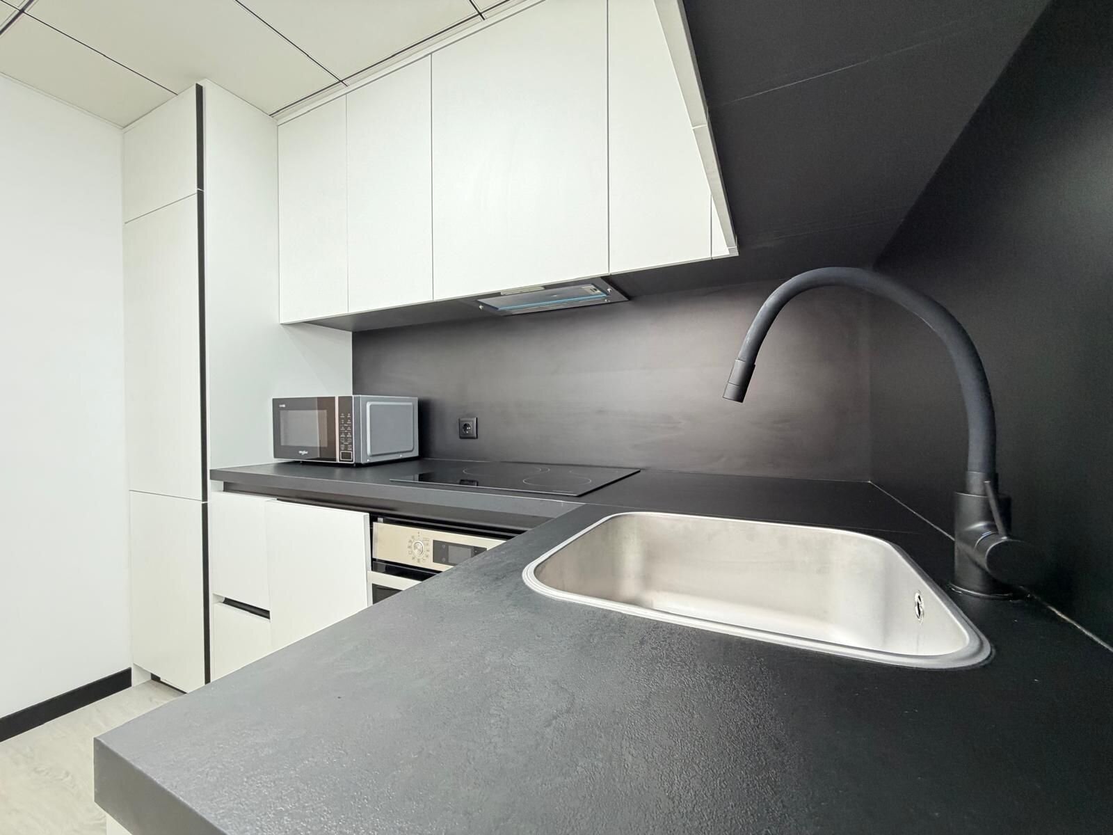 2-Bedroom Apartment in Playa del Cura, Torrevieja - Image 11