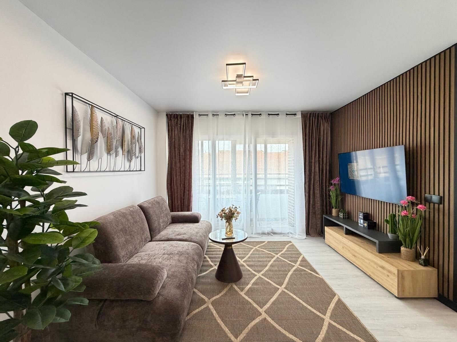2-Bedroom Apartment in Playa del Cura, Torrevieja - Image 17