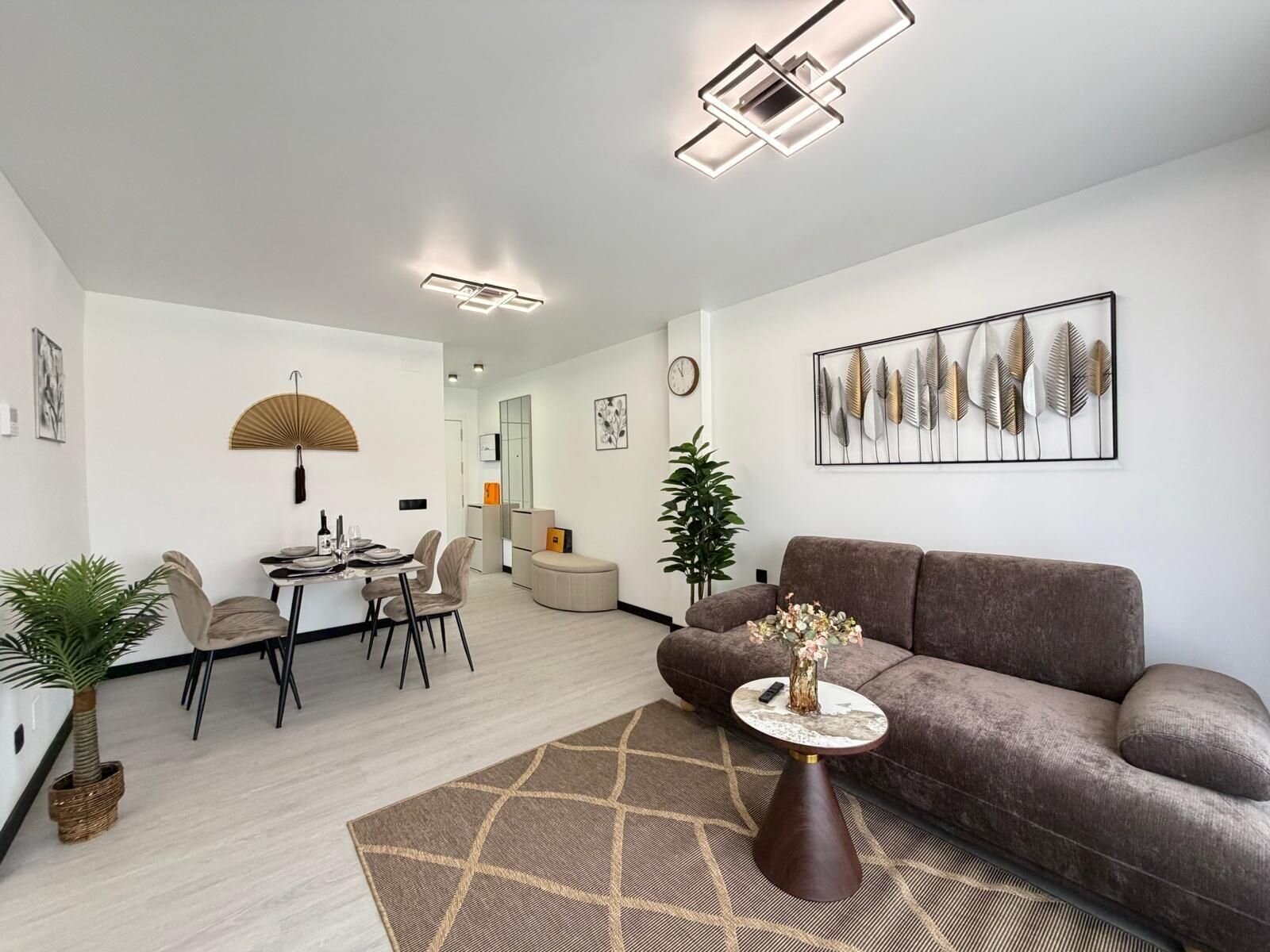 2-Bedroom Apartment in Playa del Cura, Torrevieja - Image 25