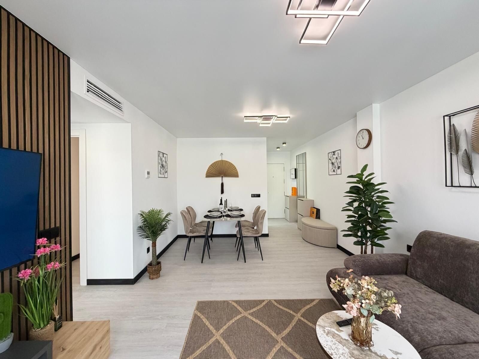 2-Bedroom Apartment in Playa del Cura, Torrevieja - Image 26