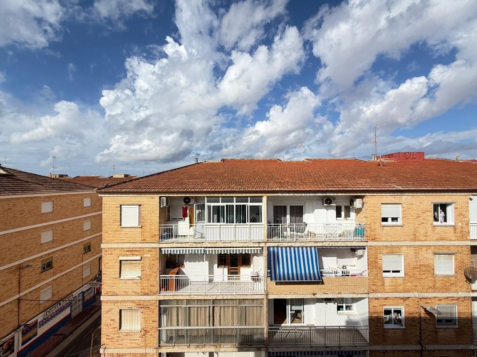 2-Bedroom Apartment in Playa del Cura, Torrevieja - Image 33