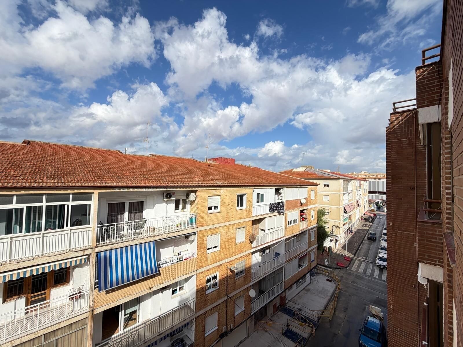 2-Bedroom Apartment in Playa del Cura, Torrevieja - Image 34