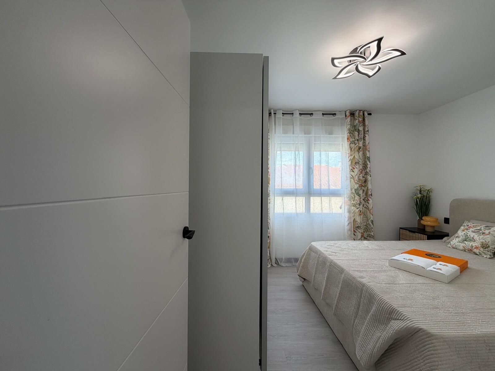 2-Bedroom Apartment in Playa del Cura, Torrevieja - Image 37
