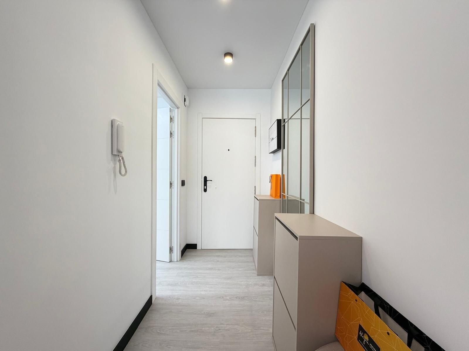2-Bedroom Apartment in Playa del Cura, Torrevieja - Image 5