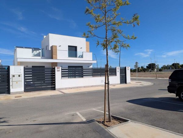 Villa de 3 Dormitorios en, Torre - Pacheco