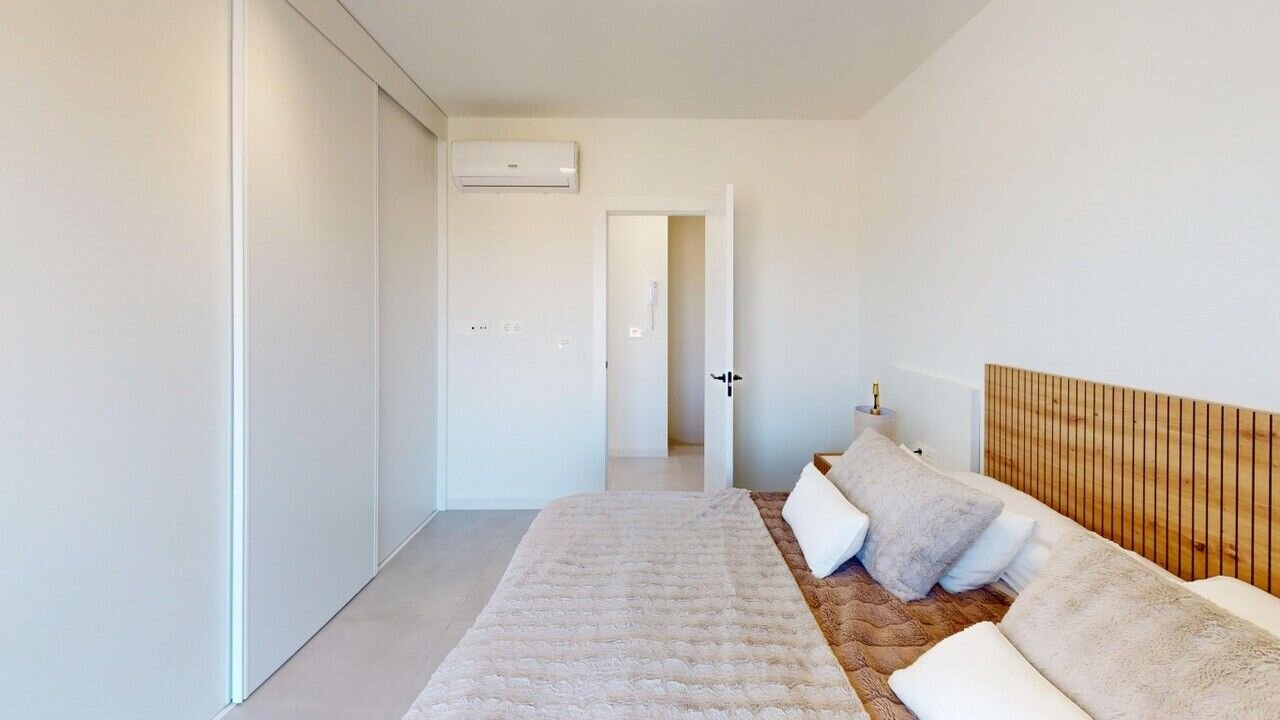 3-Bedroom Villa in Roldán, Torre - Pacheco - Image 18