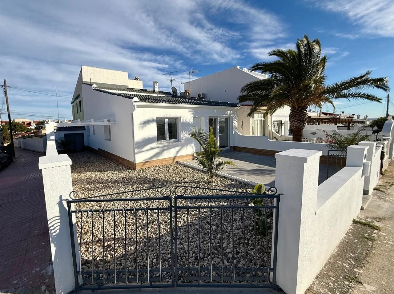 3-Bedroom Bungalow in Rojales Hills - Rosa Bungalows, Rojales - Image 1