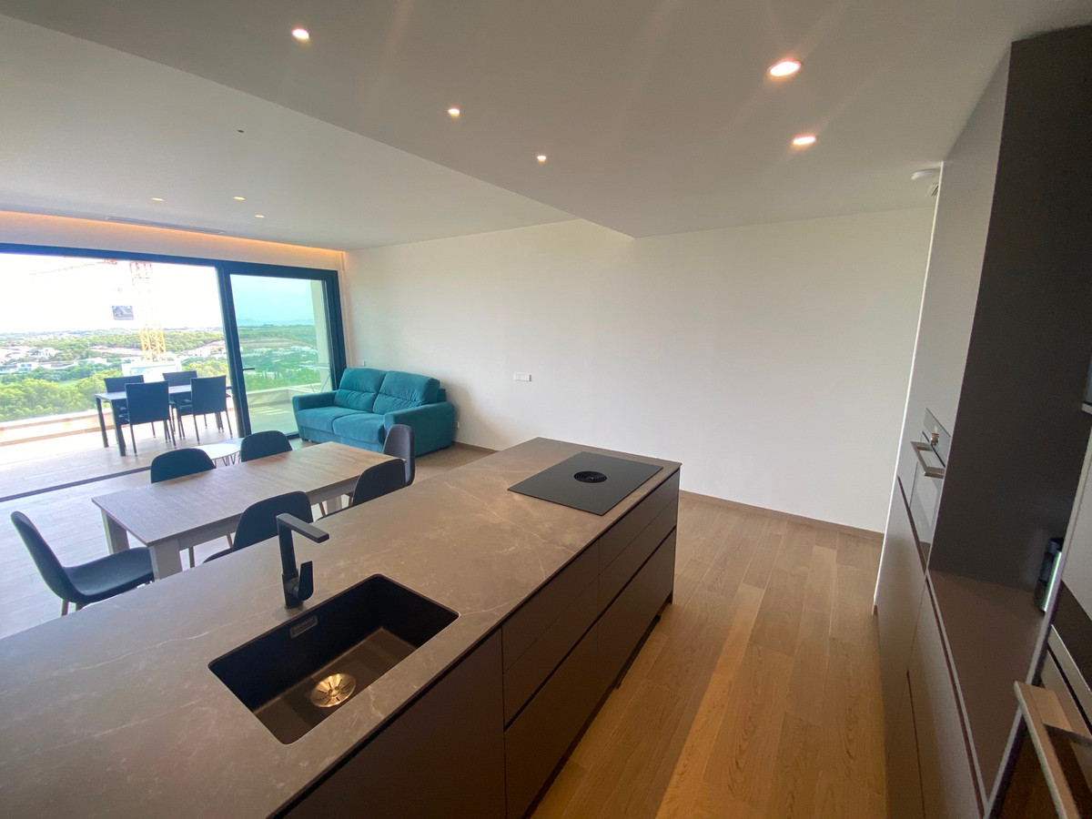 2-Bedroom Ground Floor Apartment in Las Colinas Golf, San... - Image 19