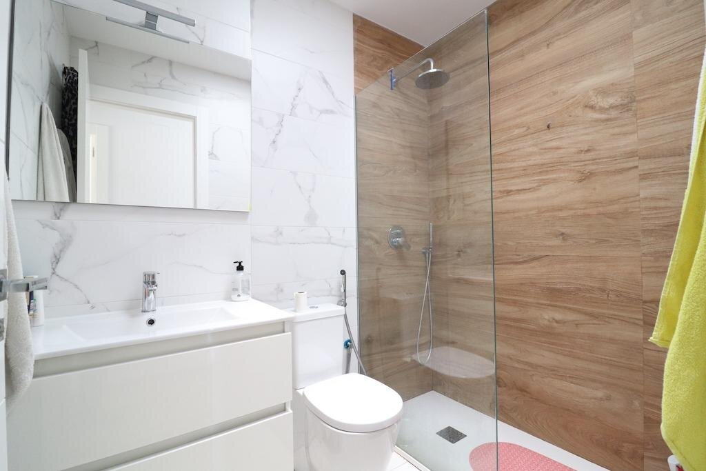 3-Bedroom Villa in Bellavista, San Miguel de Salinas - Image 12