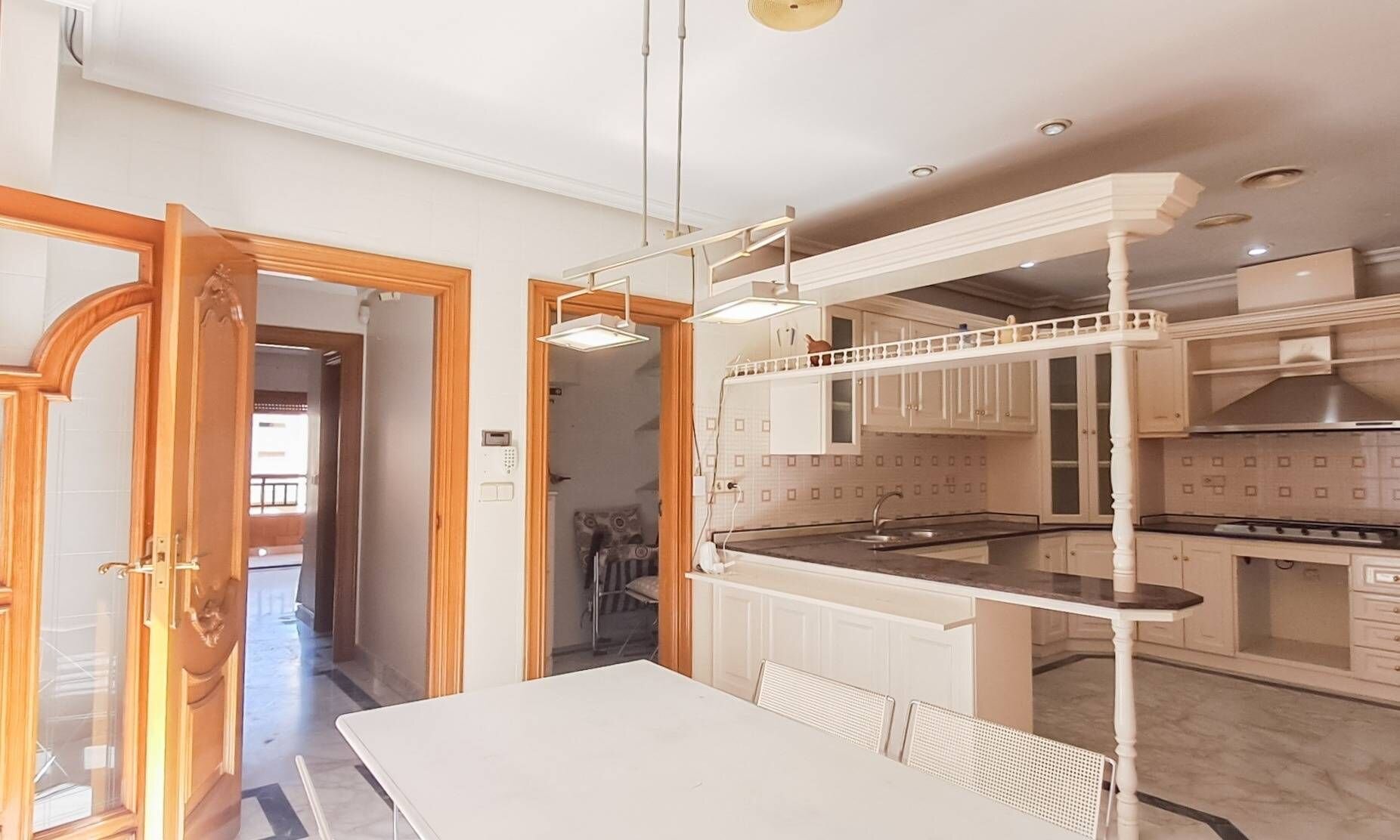 6-Bedroom Apartment in Lo Pagán, San Pedro del Pinatar - Image 11