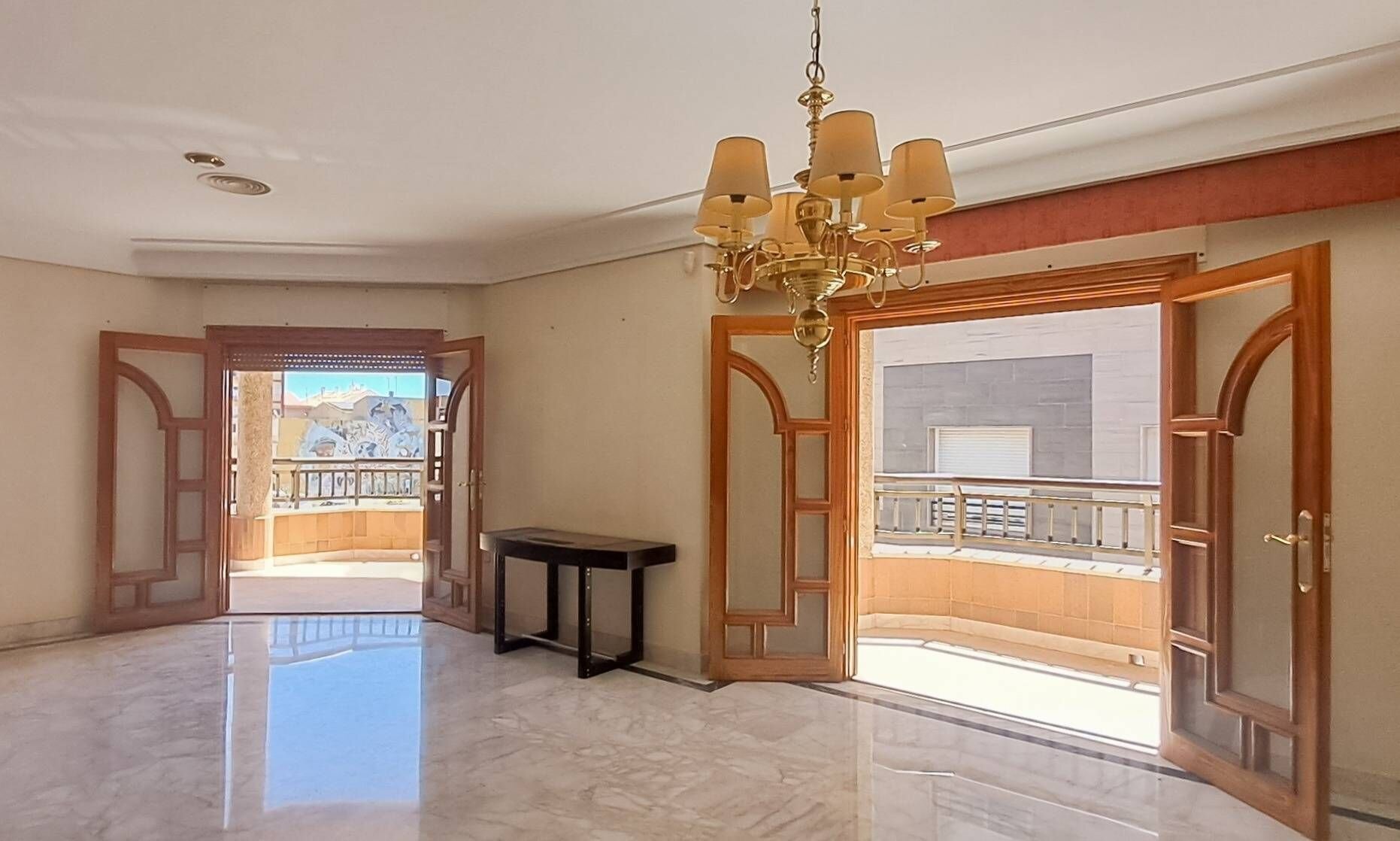 6-Bedroom Apartment in Lo Pagán, San Pedro del Pinatar - Image 5