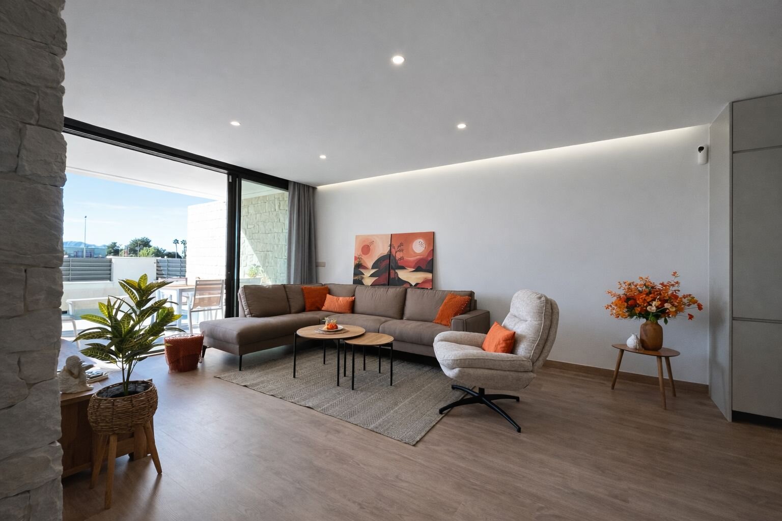 3-Bedroom House in Comunidad Valenciana, Dolores - Image 2