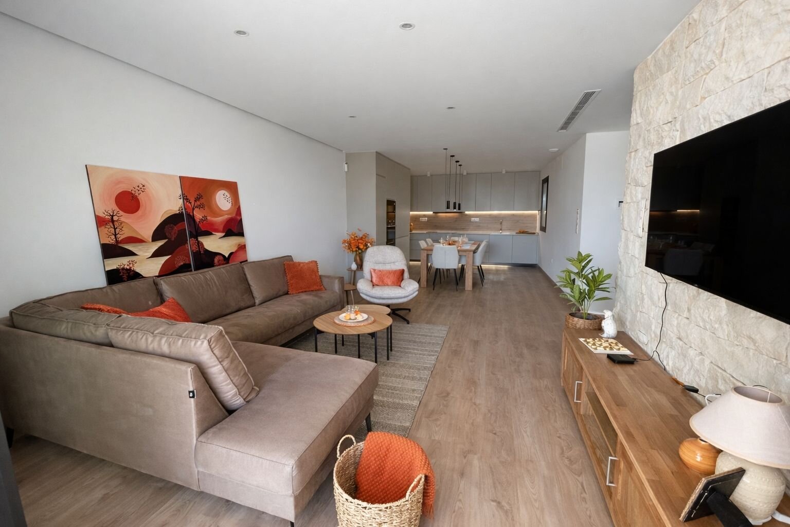 3-Bedroom House in Comunidad Valenciana, Dolores - Image 3