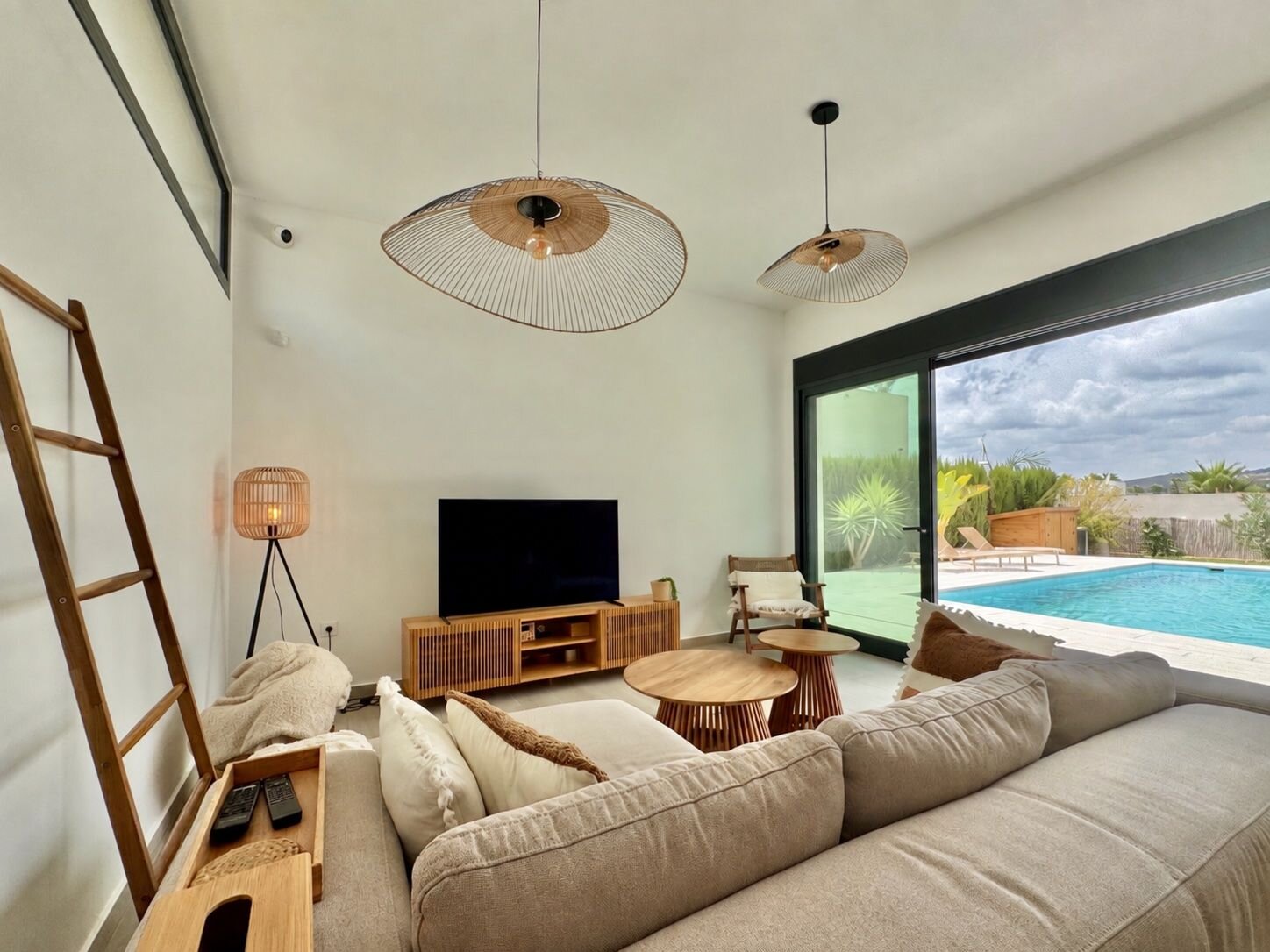 3-Bedroom Villa in Comunidad Valenciana, Algorfa - Image 25