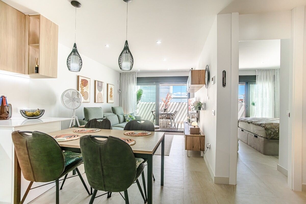 3-Bedroom Apartment in Lago Jardin, Torrevieja - Image 12
