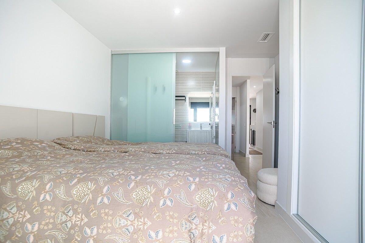 3-Bedroom Apartment in Lago Jardin, Torrevieja - Image 21