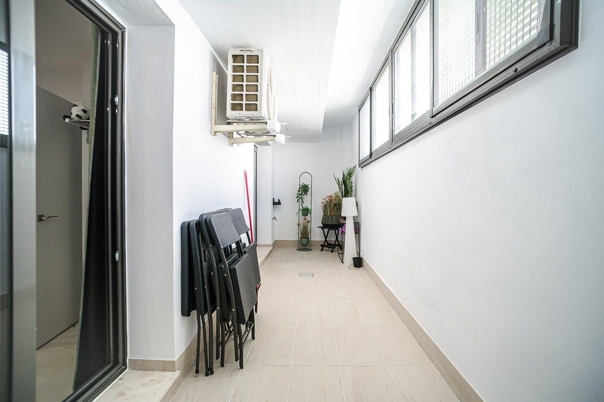 3-Bedroom Apartment in Lago Jardin, Torrevieja - Image 35