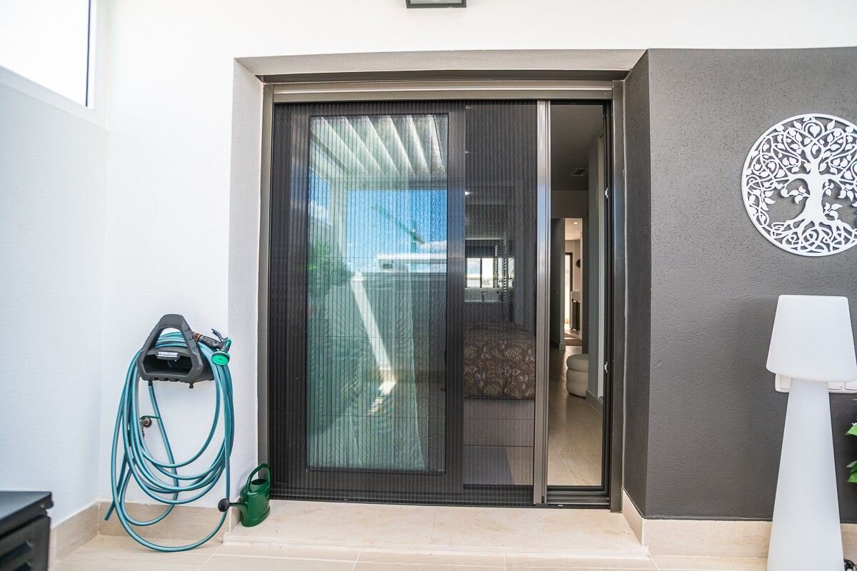 3-Bedroom Apartment in Lago Jardin, Torrevieja - Image 40