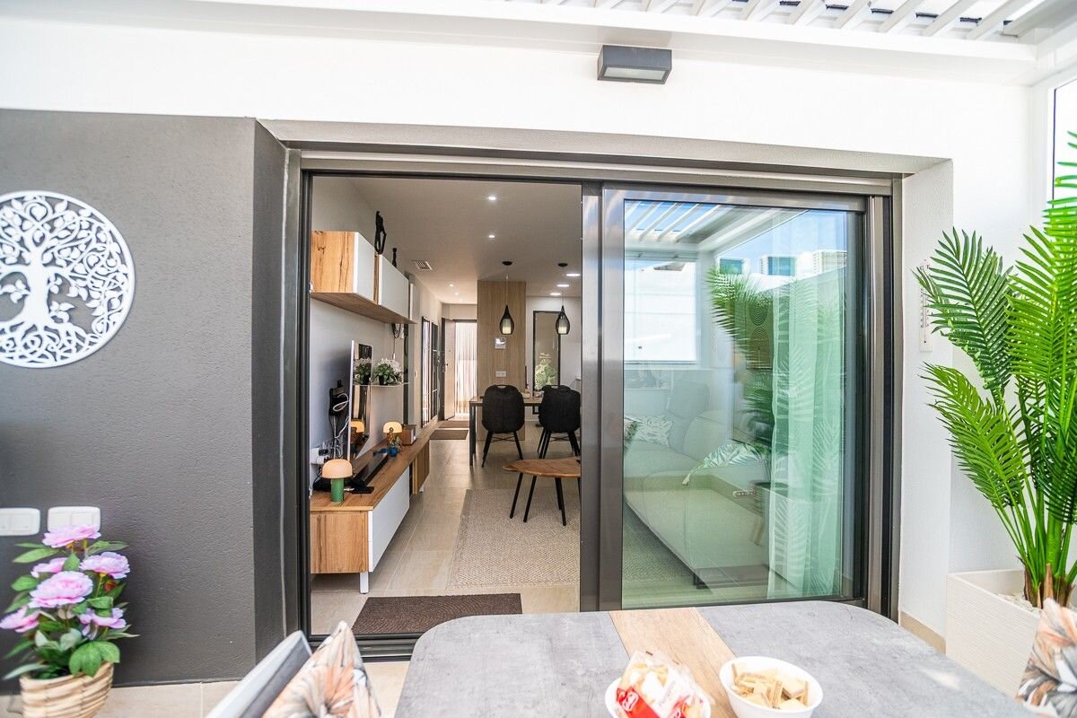 3-Bedroom Apartment in Lago Jardin, Torrevieja - Image 42