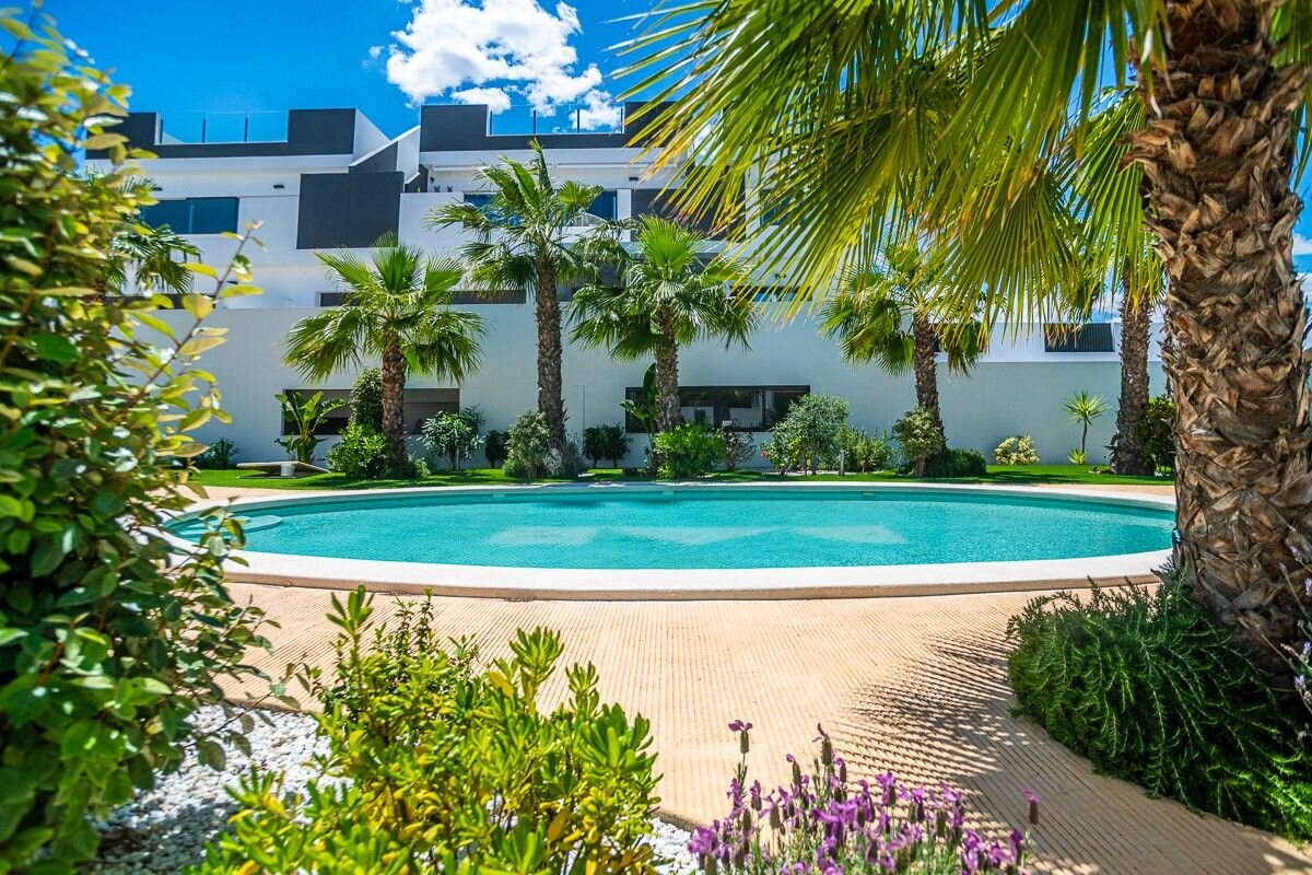 3-Bedroom Apartment in Lago Jardin, Torrevieja - Image 50