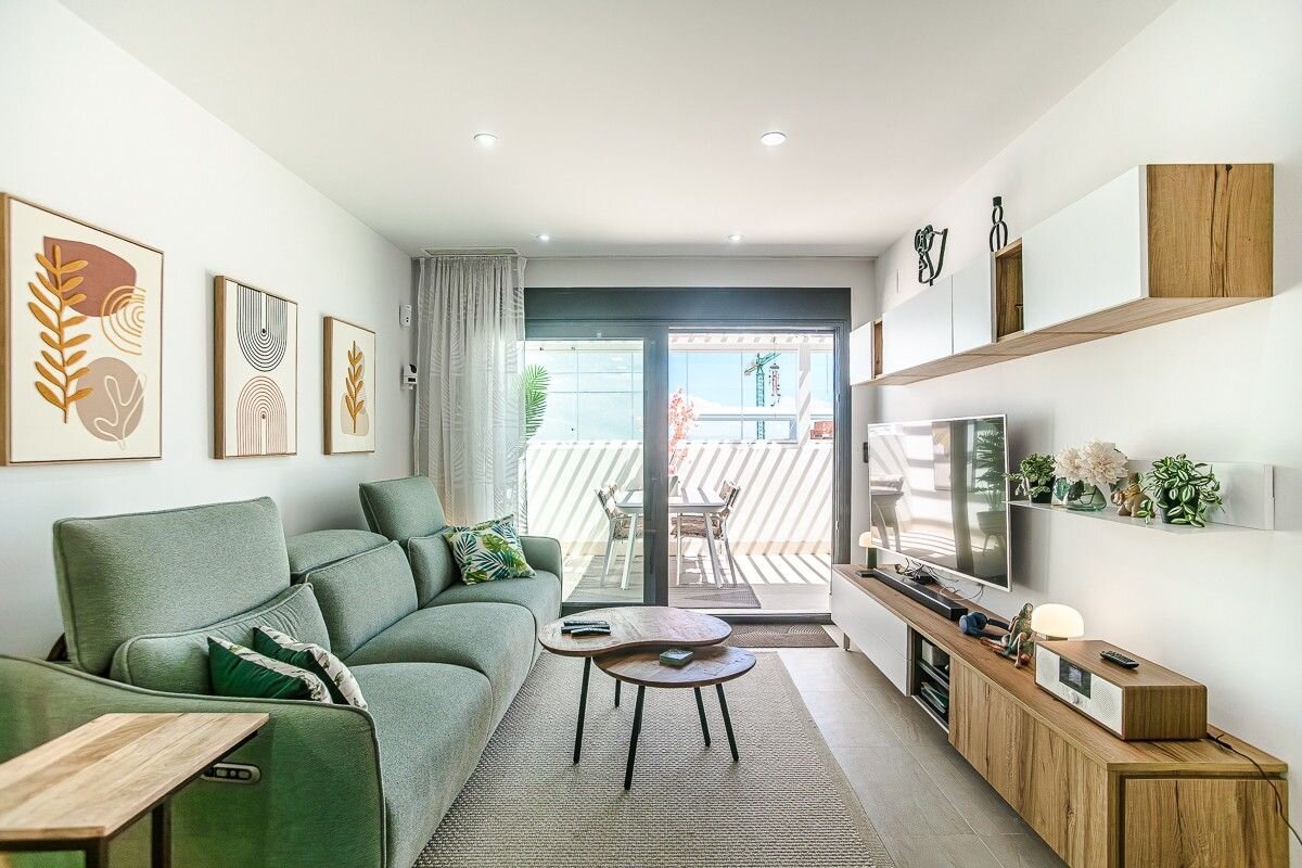 3-Bedroom Apartment in Lago Jardin, Torrevieja - Image 8