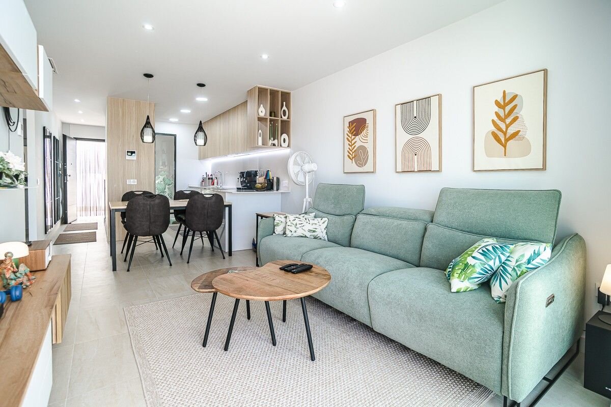3-Bedroom Apartment in Lago Jardin, Torrevieja - Image 9