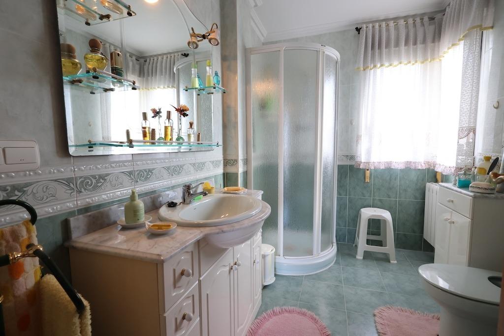 5-Bedroom Villa in Lomas de Campoamor-las Ramblas, Orihuela Costa - Image 16