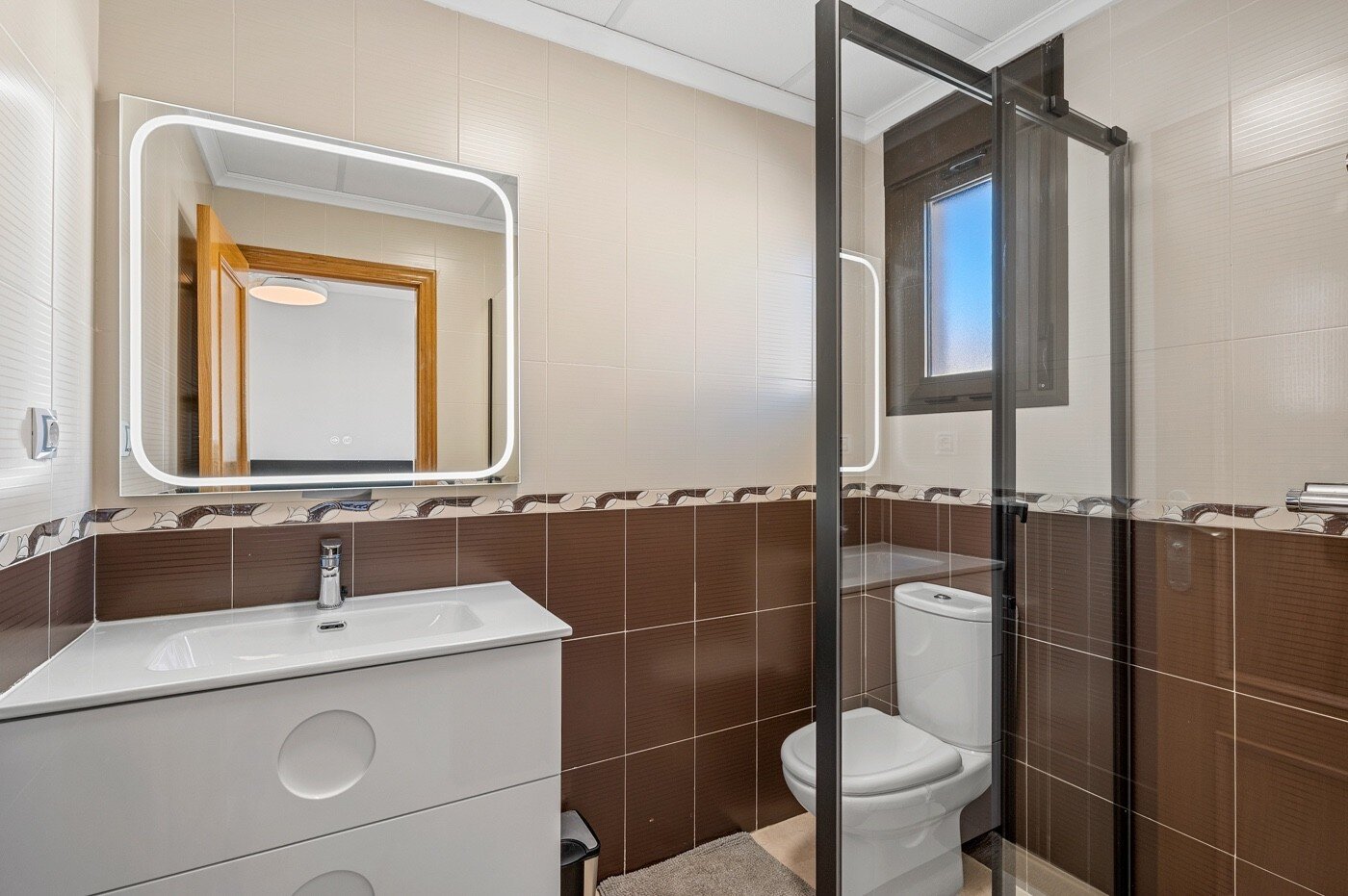 3-Bedroom House in San Miguel de Salinas - Image 27