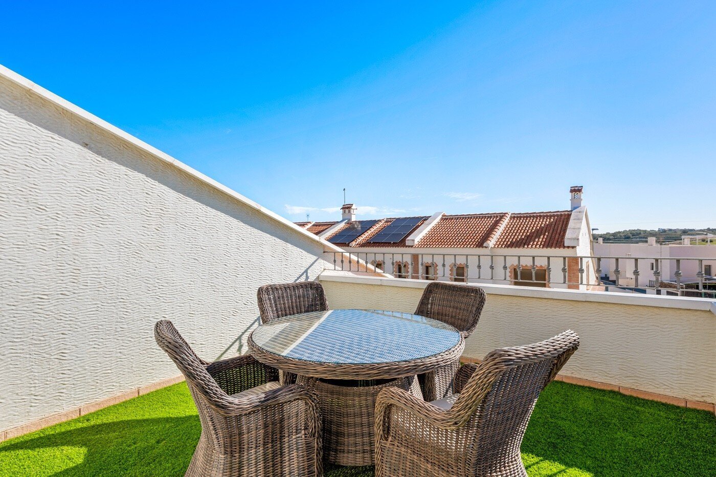 3-Bedroom House in San Miguel de Salinas - Image 32
