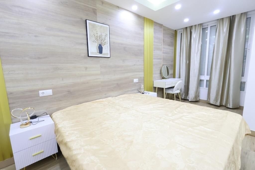 4-Bedroom Apartment in Torrevieja, Torrevieja - Image 13