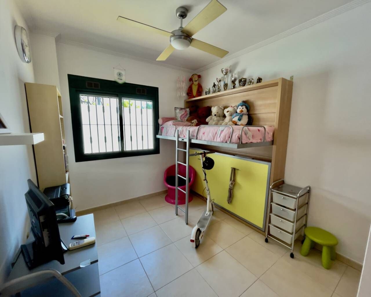 Villa de 4 Dormitorios en Doña Pepa, Rojales - Image 24