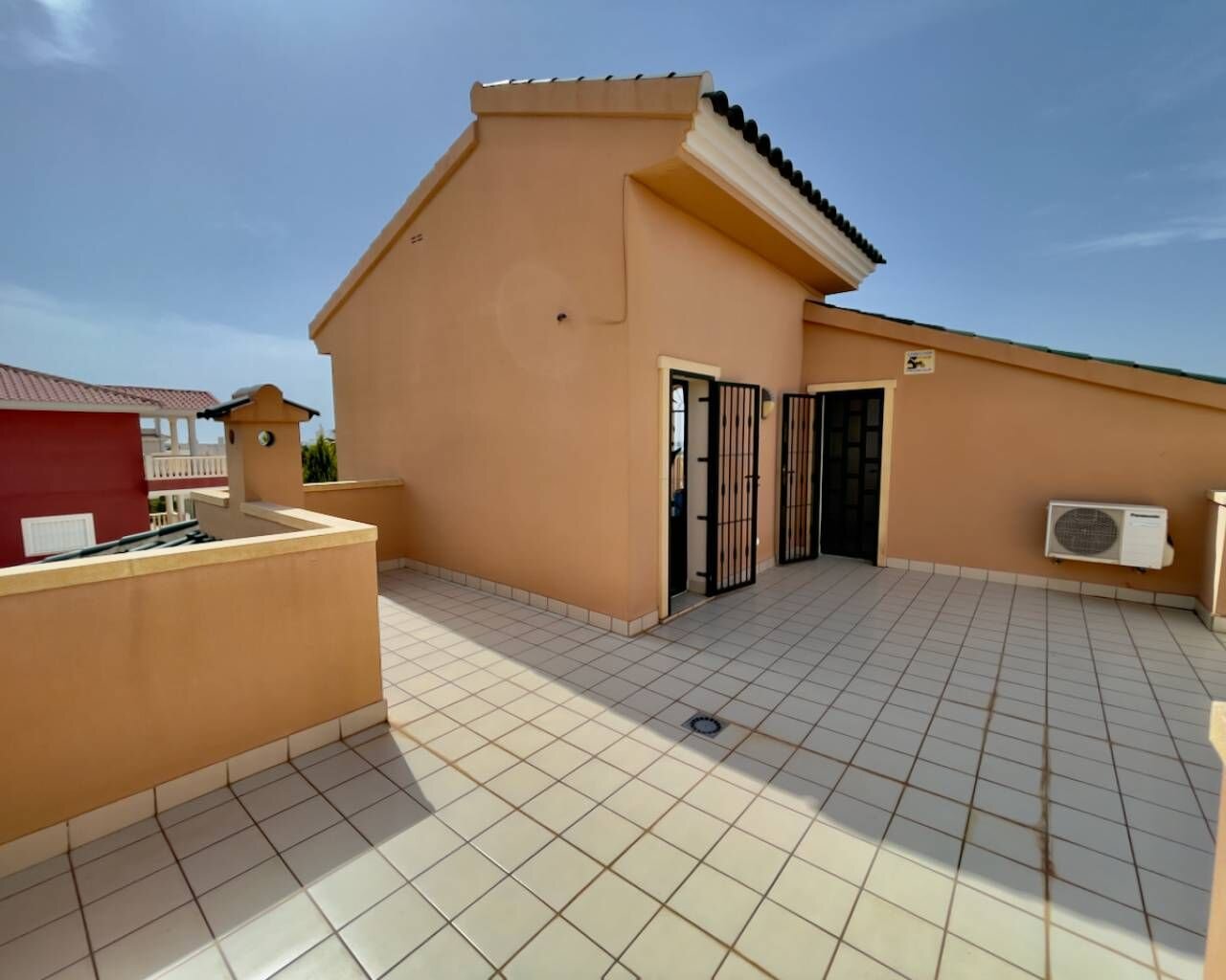 Villa de 4 Dormitorios en Doña Pepa, Rojales - Image 28