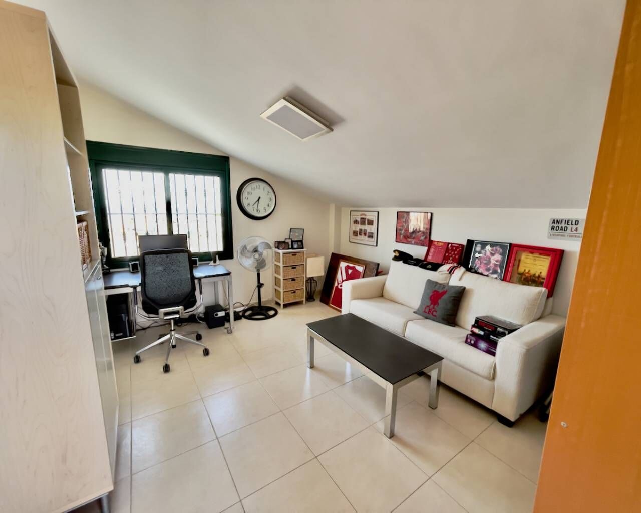Villa de 4 Dormitorios en Doña Pepa, Rojales - Image 29