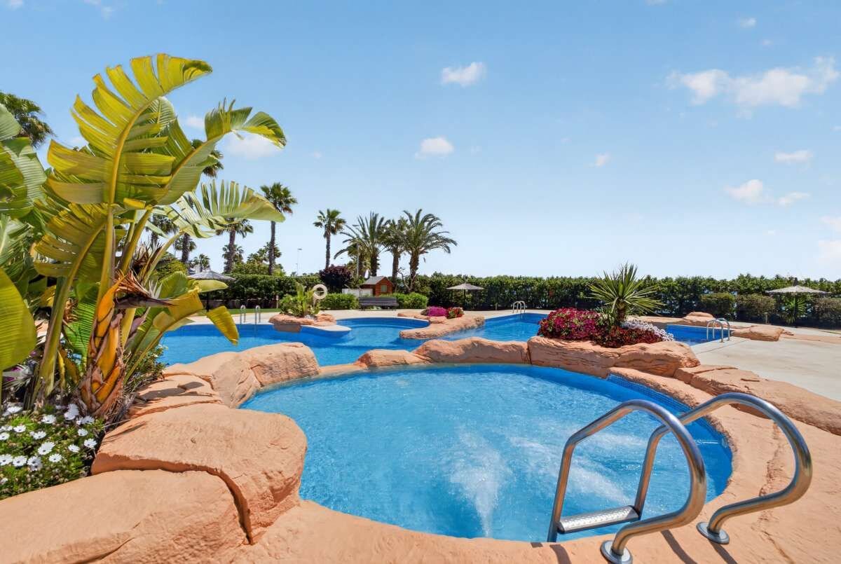 2-Bedroom Apartment in Cabo Roig, Orihuela Costa - Image 1