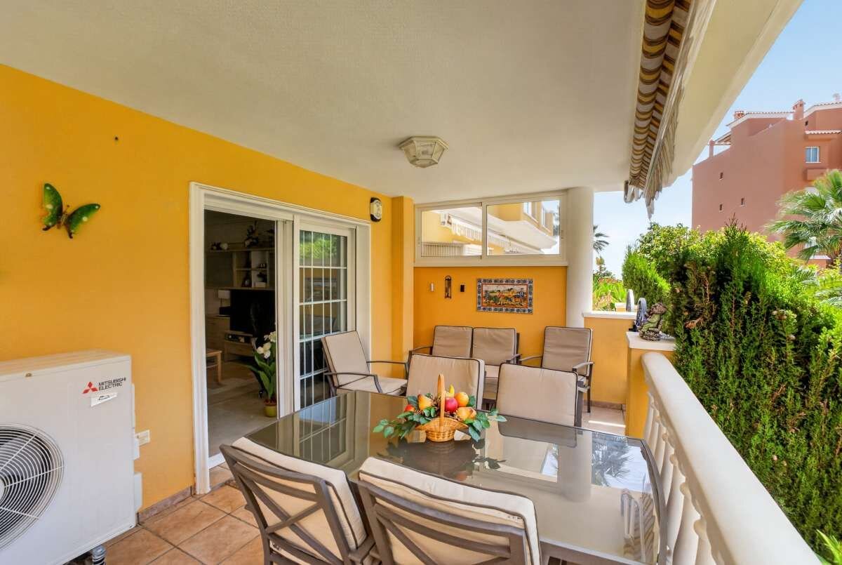 2-Bedroom Apartment in Cabo Roig, Orihuela Costa - Image 10