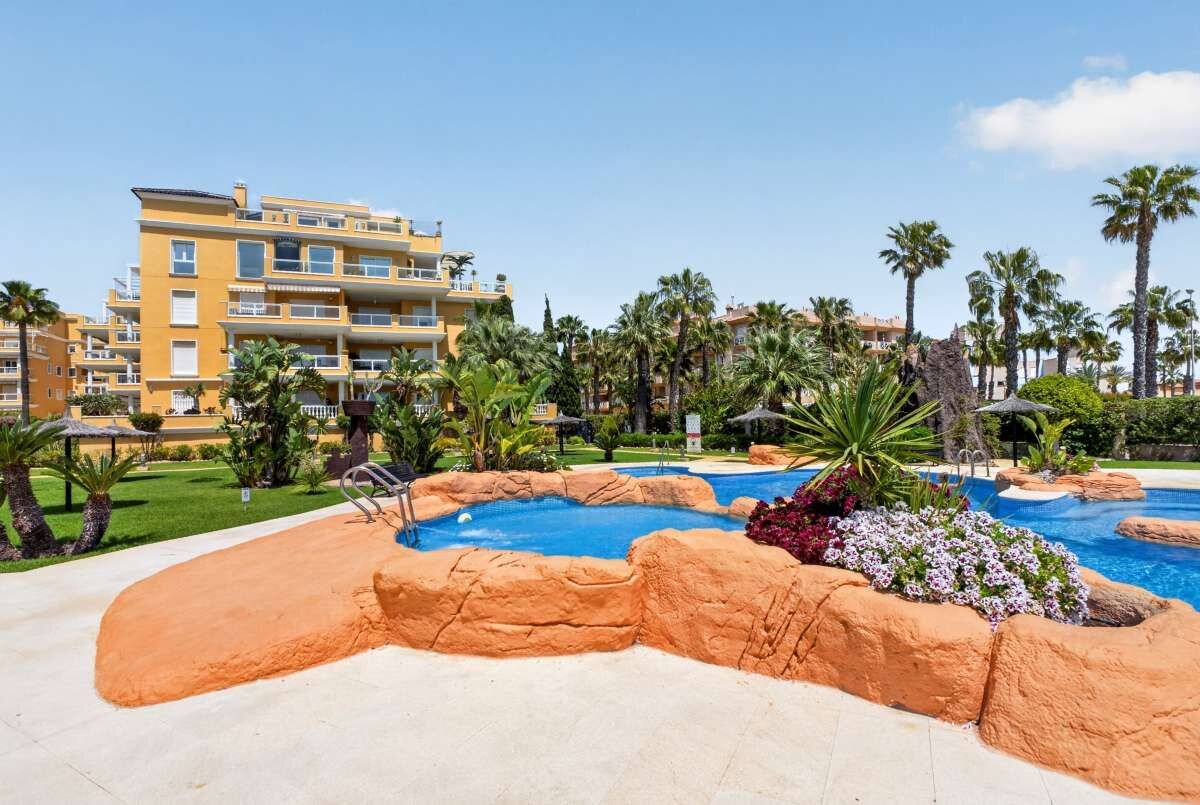 2-Bedroom Apartment in Cabo Roig, Orihuela Costa - Image 25