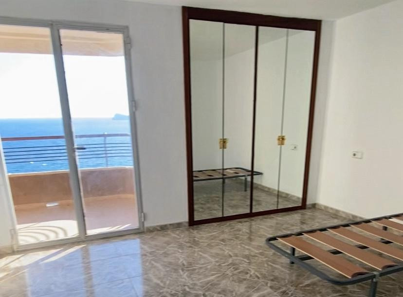 2-Bedroom Middle Floor Apartment in  Benidorm | Sunny Cas... - Image 12