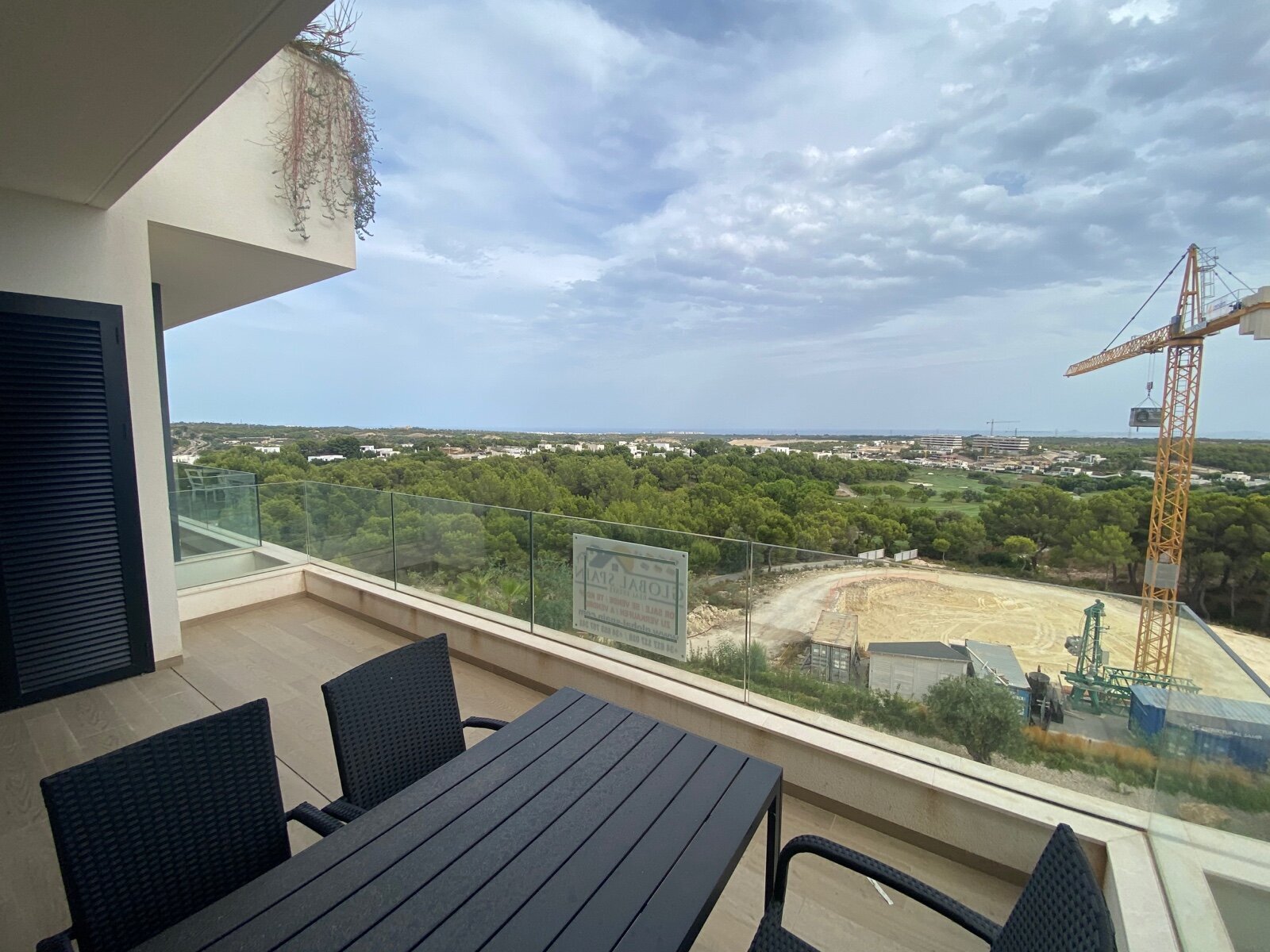 2-Bedroom Apartment in Las Colinas Golf, Orihuela - Image 32