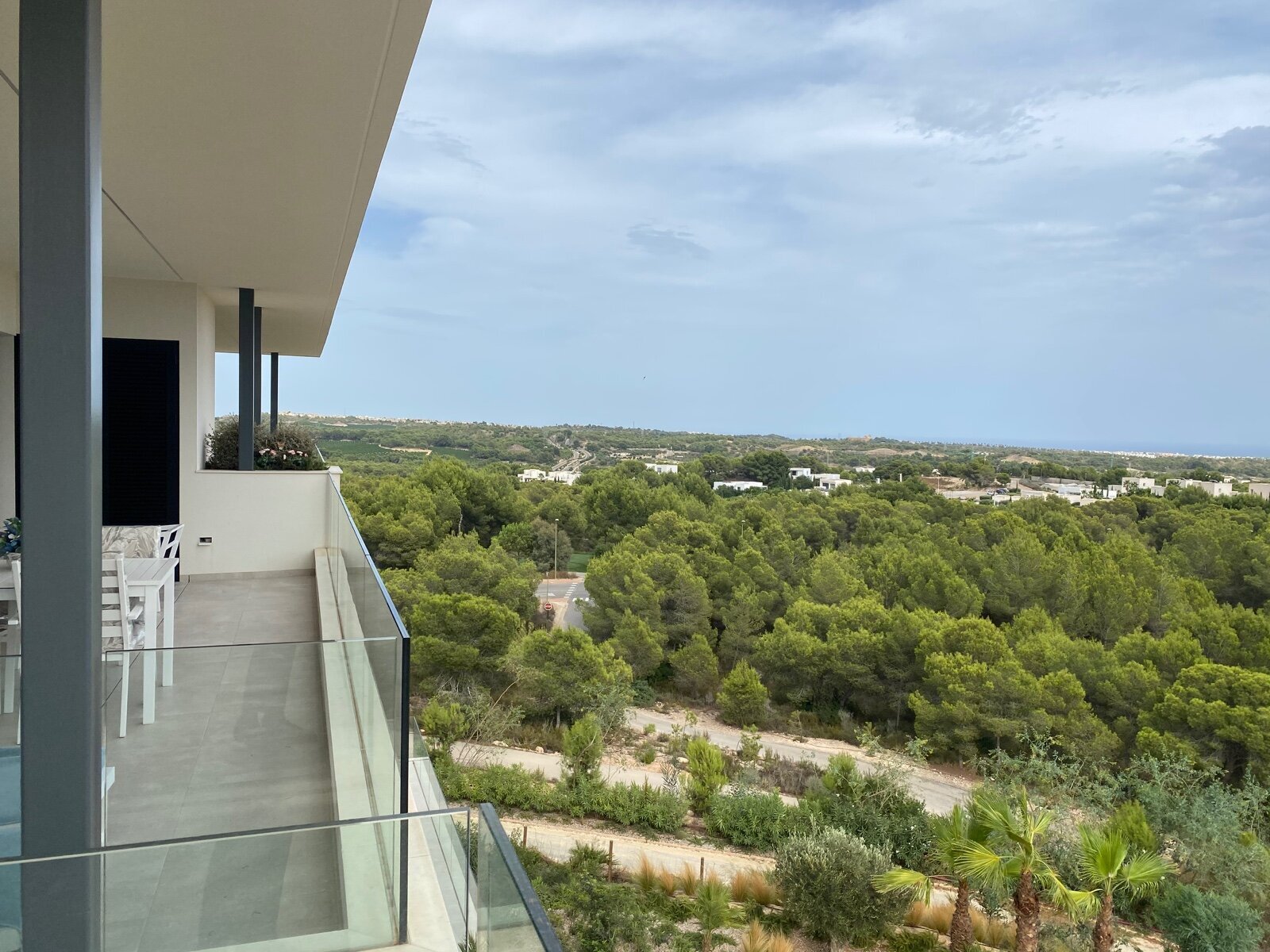 2-Bedroom Apartment in Las Colinas Golf, Orihuela - Image 33
