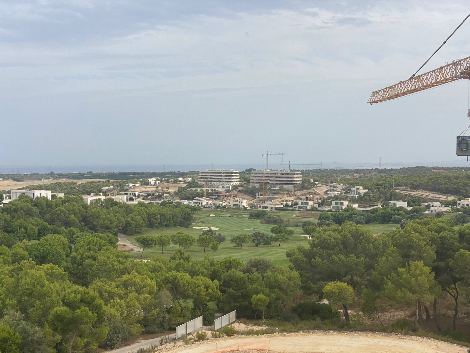2-Bedroom Apartment in Las Colinas Golf, Orihuela - Image 44