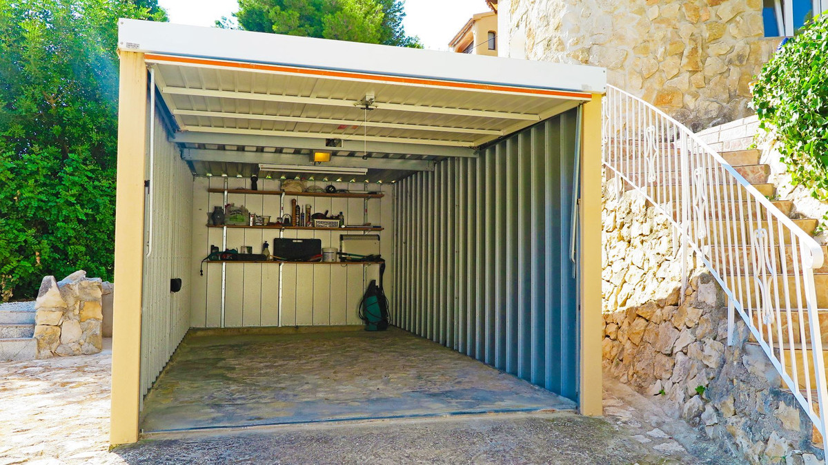 3-Bedroom Detached House in  Calpe | Sunny Casas - Costa ... - Image 11