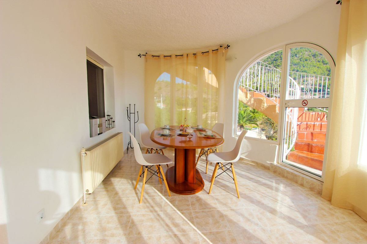 3-Bedroom Detached House in  Calpe | Sunny Casas - Costa ... - Image 21
