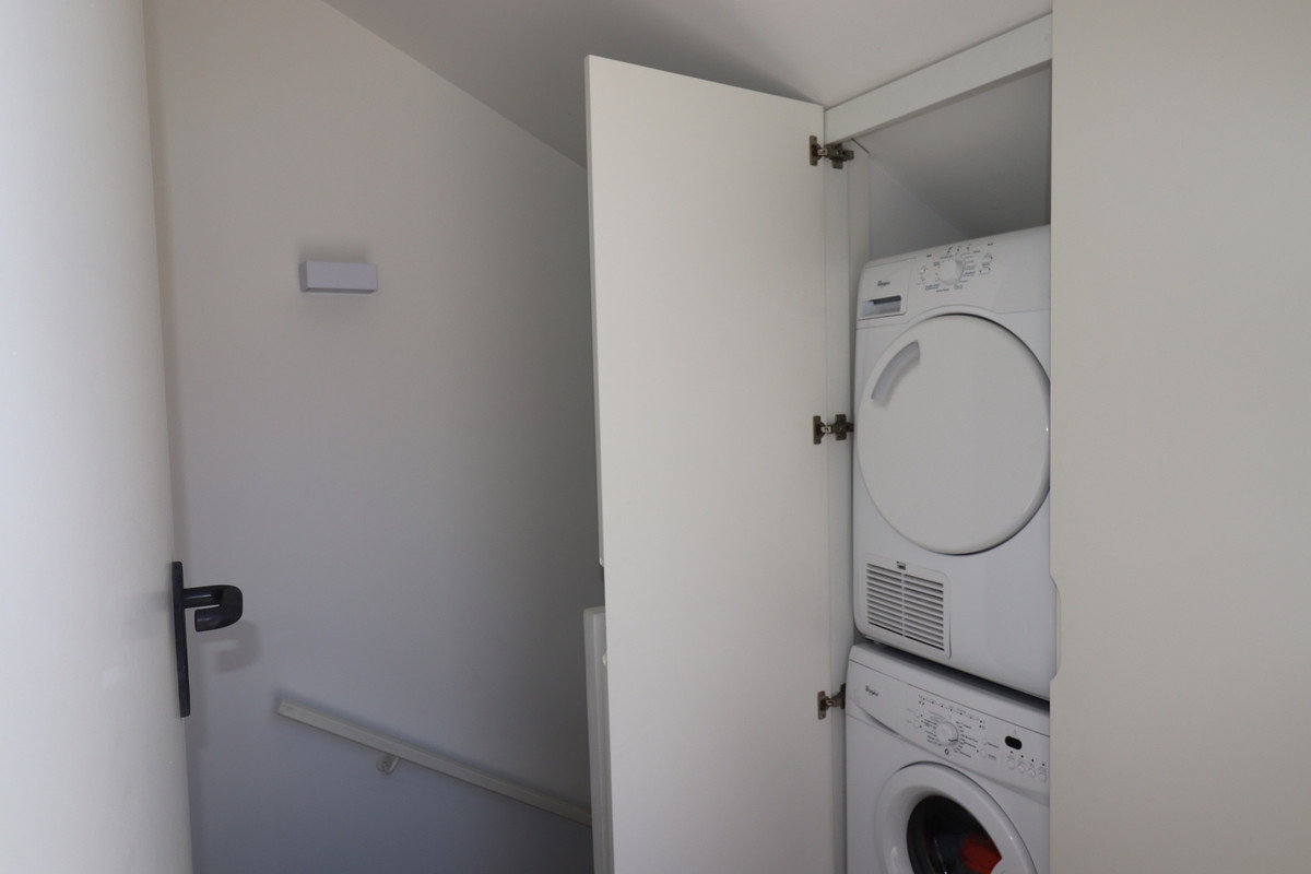 2-Bedroom Penthouse Apartment in Guardamar del Segura | ... - Image 24