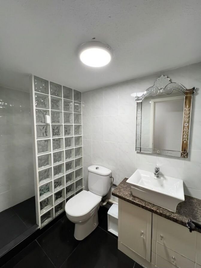 3-Bedroom House in La Siesta, Torrevieja - Image 10