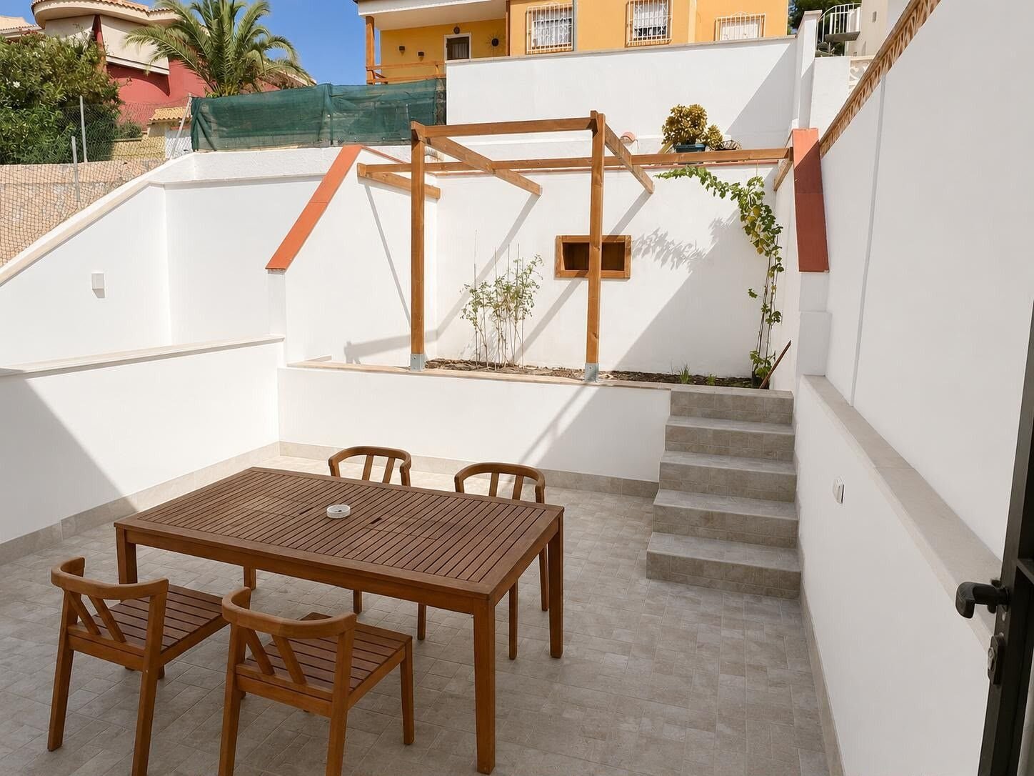 3-Bedroom House in La Siesta, Torrevieja - Image 2
