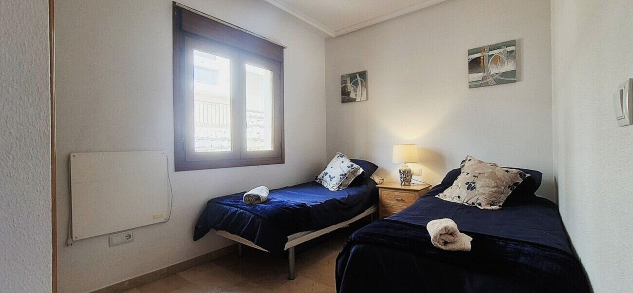 2-Bedroom Apartment in Lomas de Cabo Roig, Orihuela Costa - Image 15